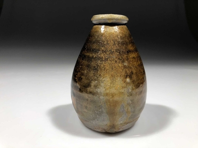 2019-09-01_woodfire-stoneware-vase-4.jpg