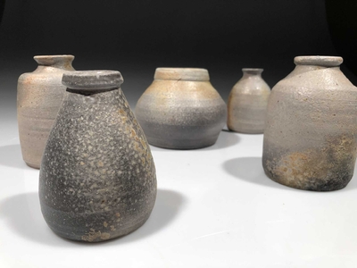 2019-09-01_woodfire-stoneware-vases-3b.jpg