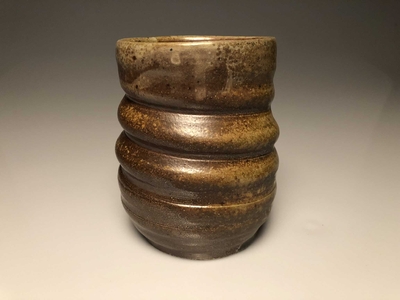 2018-10-18_woodfire-stoneware-vases-6b.jpg