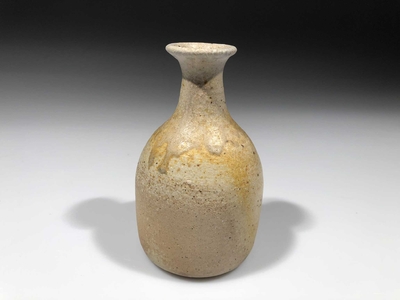 2019-09-01_woodfire-stoneware-vase-1b.jpg