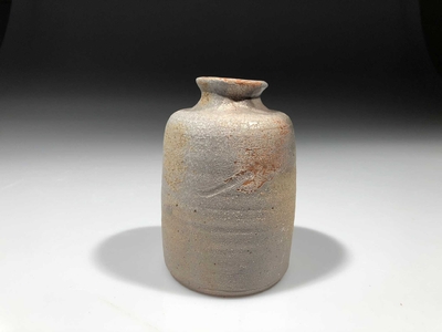 2019-09-01_woodfire-stoneware-vase-5a.jpg